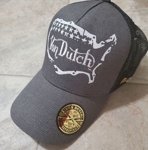 Von Dutch trucker hat